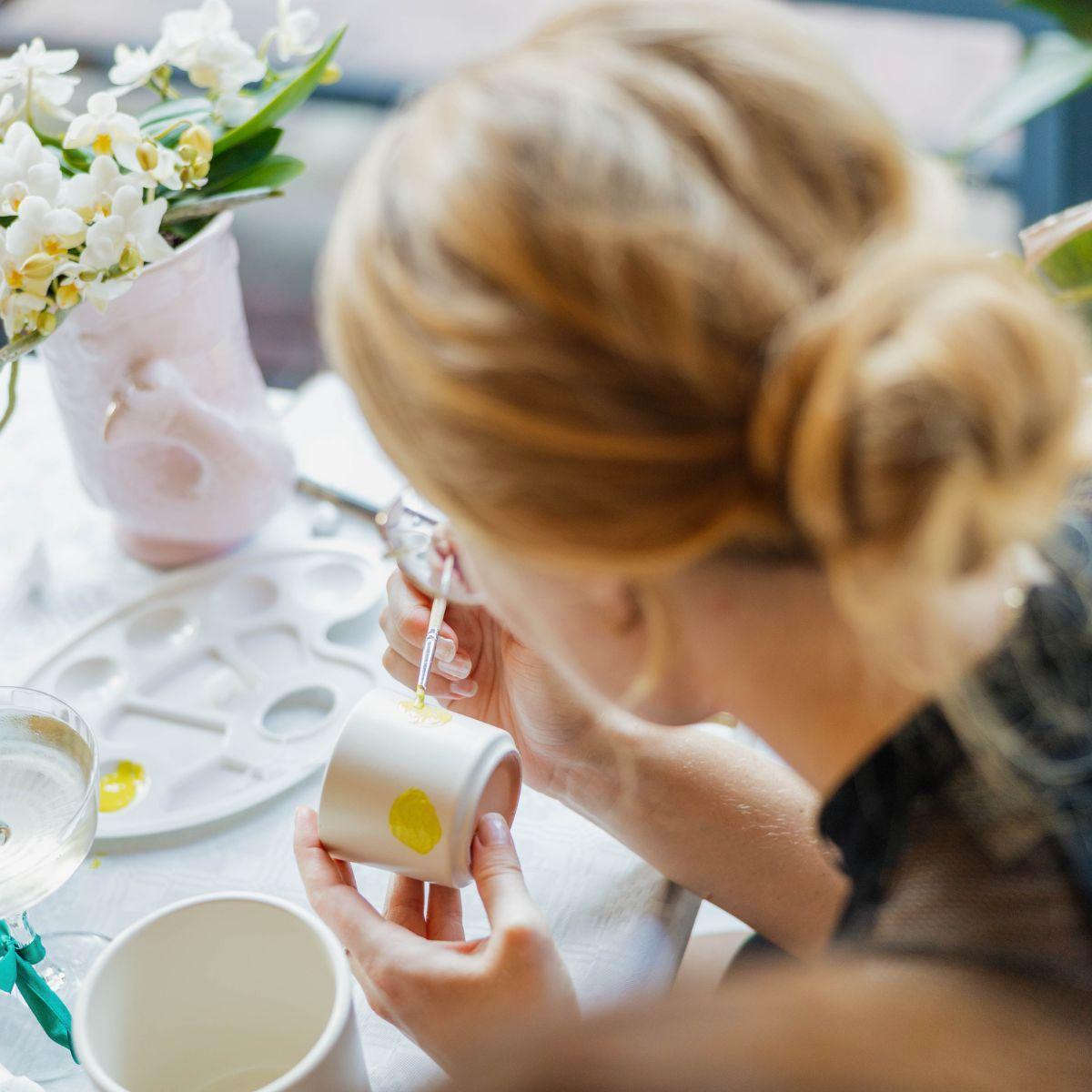 Kolibri Creatives | Malerpakke til maling 4 urtepotter + sukkulenter | til 4 personer | Begyndende kunstner