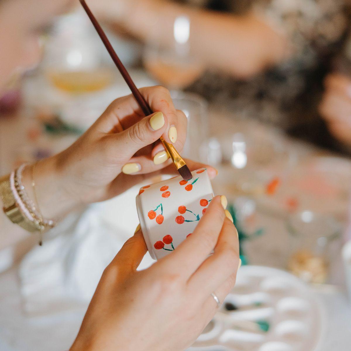 Kolibri Creatives | Malerpakke til maling 4 urtepotter + sukkulenter | til 4 personer | Begyndende kunstner