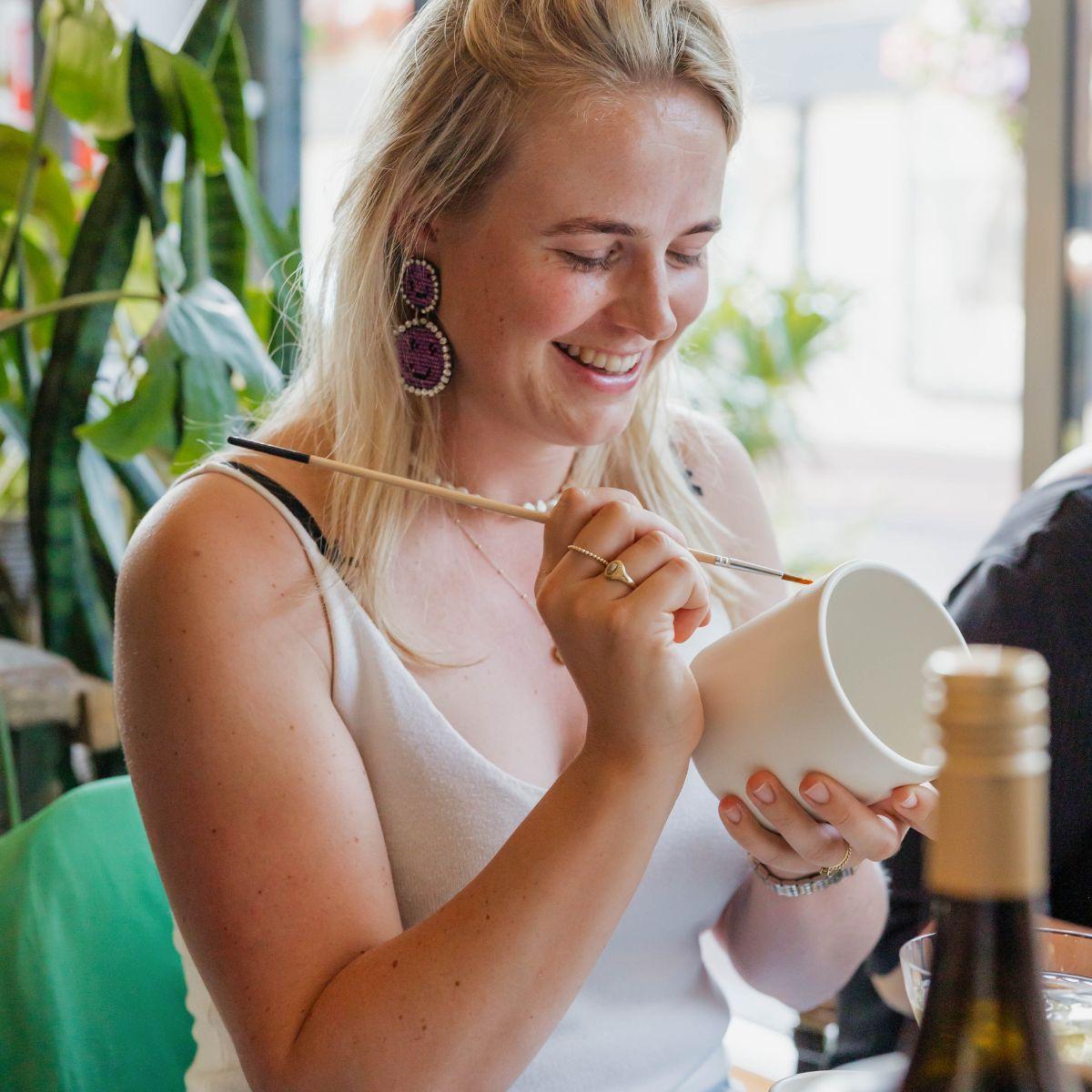 Kolibri Creatives | Malerpakke til maling 4 urtepotter + sukkulenter | til 4 personer | Begyndende kunstner